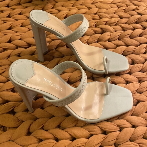 ‼️SALE‼️Tony Bianco heels - Picture 2 of 5